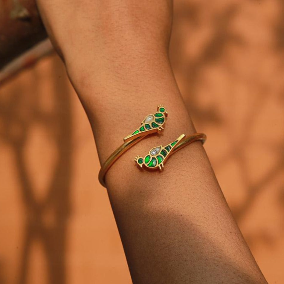 Green Designer Bracelet – Laxmi Pearls