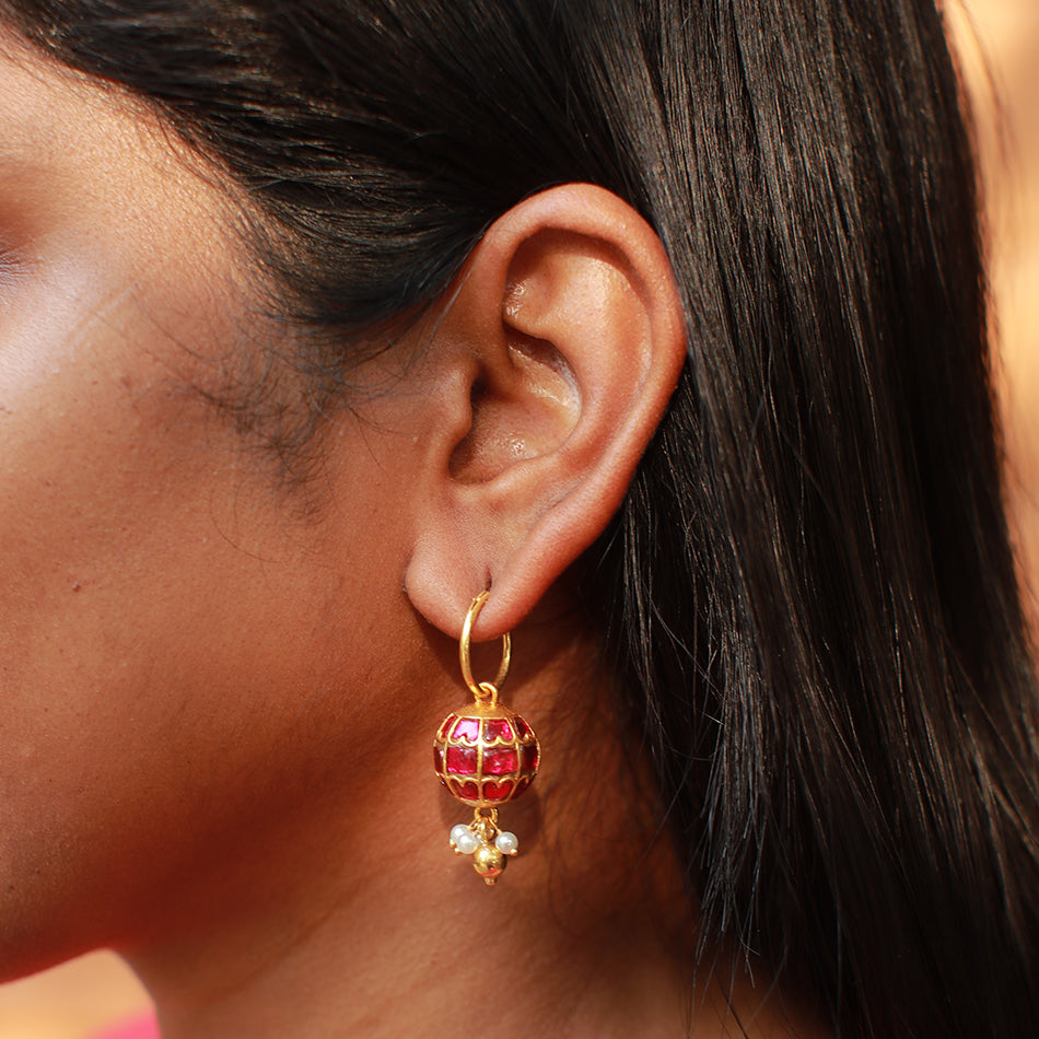 Top 119+ red and gold earrings